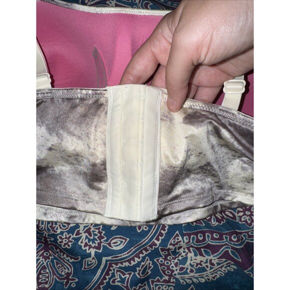 PINK  Victoria Secret Satin Lightly Lined Corset Bra Longline Camo Blur L NWT - Picture 6 of 8